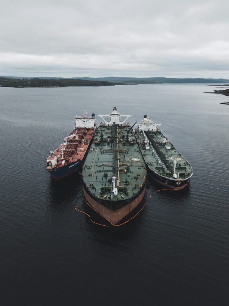 black-and-brown-ships-under-cloudy-sky-983knf8azec black-and-brown-ships-under-cloudy-sky-983knf8azec